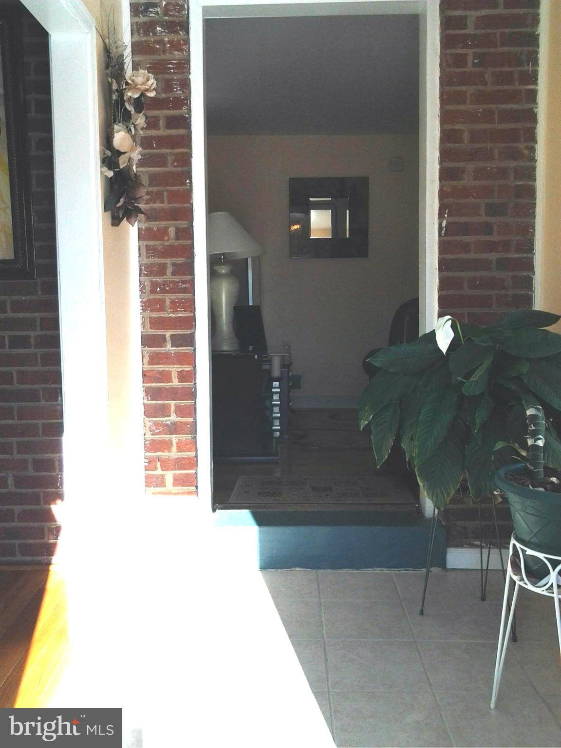 6948 Decatur Place Hyattsville, MD 20784 - Photo 4 of 30 Interior (General)