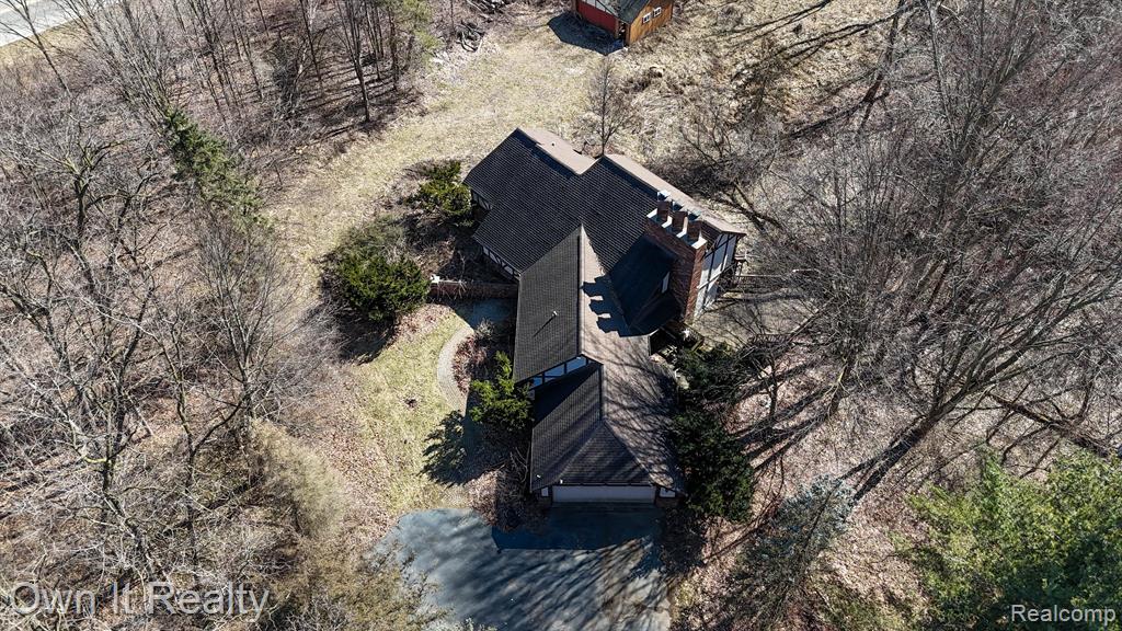 49449 Hanford Road Canton, MI 48187 - Photo 6 of 47