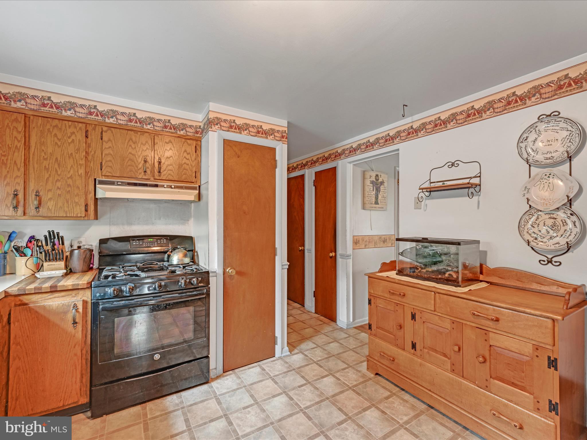 1646 Glenn Road Lancaster, PA 17601 - Photo 14 of 31 Kitchen