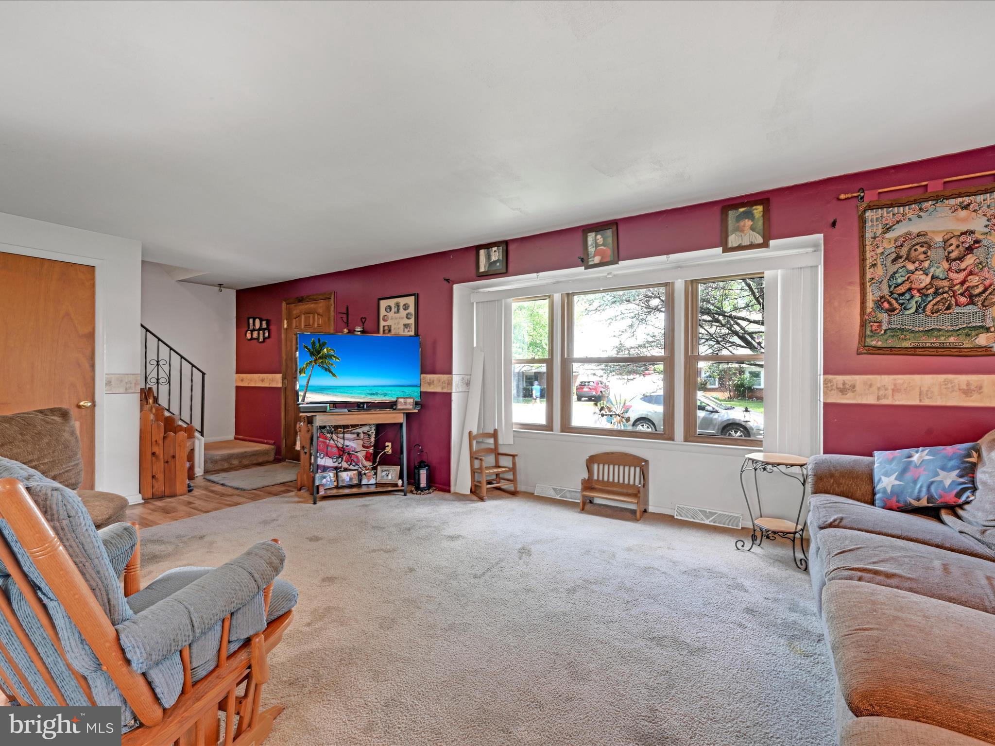 1646 Glenn Road Lancaster, PA 17601 - Photo 6 of 31 Living Room