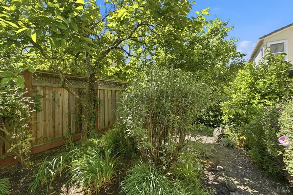 $995,000 | 925 Pinot Noir Way, Windsor, CA 95492