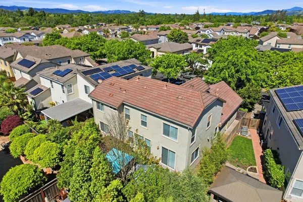 $995,000 | 925 Pinot Noir Way, Windsor, CA 95492