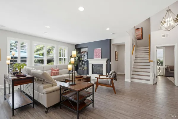 $995,000 | 925 Pinot Noir Way, Windsor, CA 95492