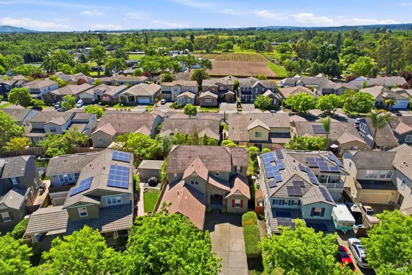 $995,000 | 925 Pinot Noir Way, Windsor, CA 95492