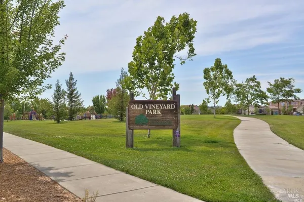 $995,000 | 925 Pinot Noir Way, Windsor, CA 95492