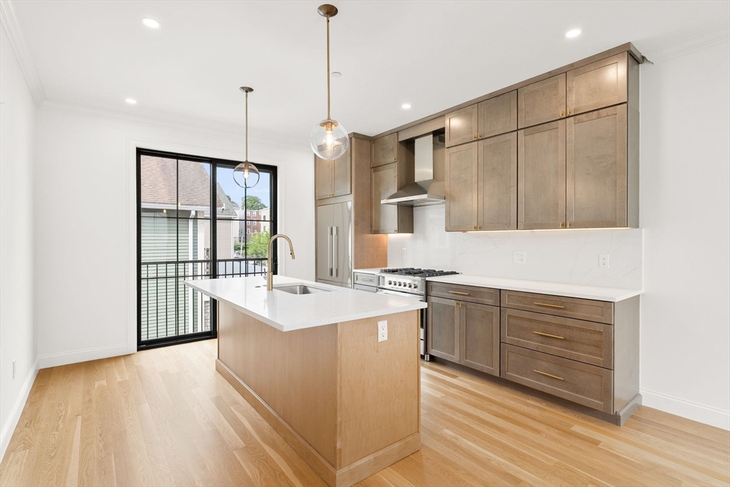 27 Shepard Street, Unit 4 Boston, MA 02135 - Photo 11 of 40