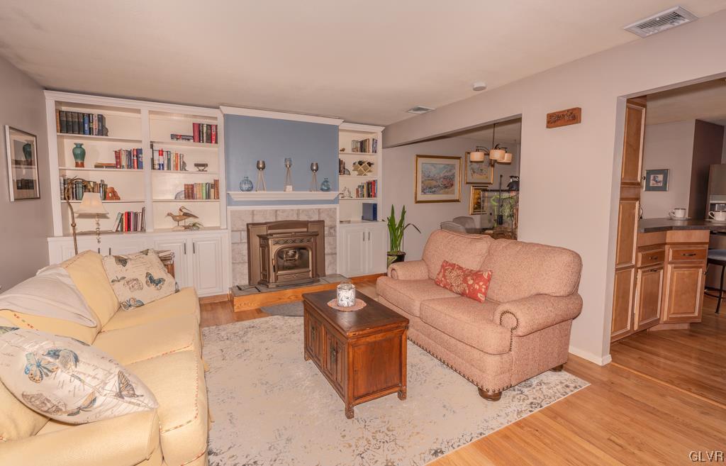 3066 Westminster Road Bethlehem, PA 18017 - Photo 3 of 42 Gallery Image 3