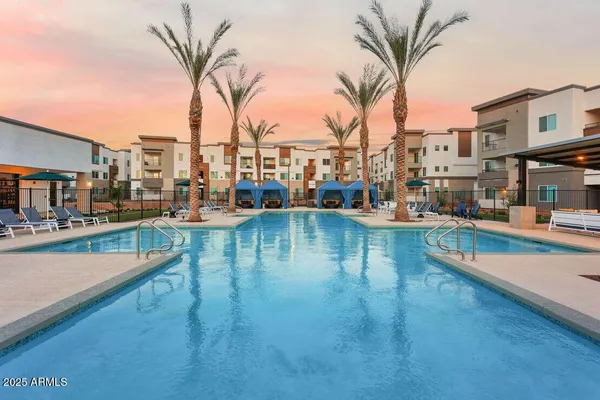 $1,690 | 28201 North Black Canyon Highway, Unit 2, Phoenix, AZ 85085