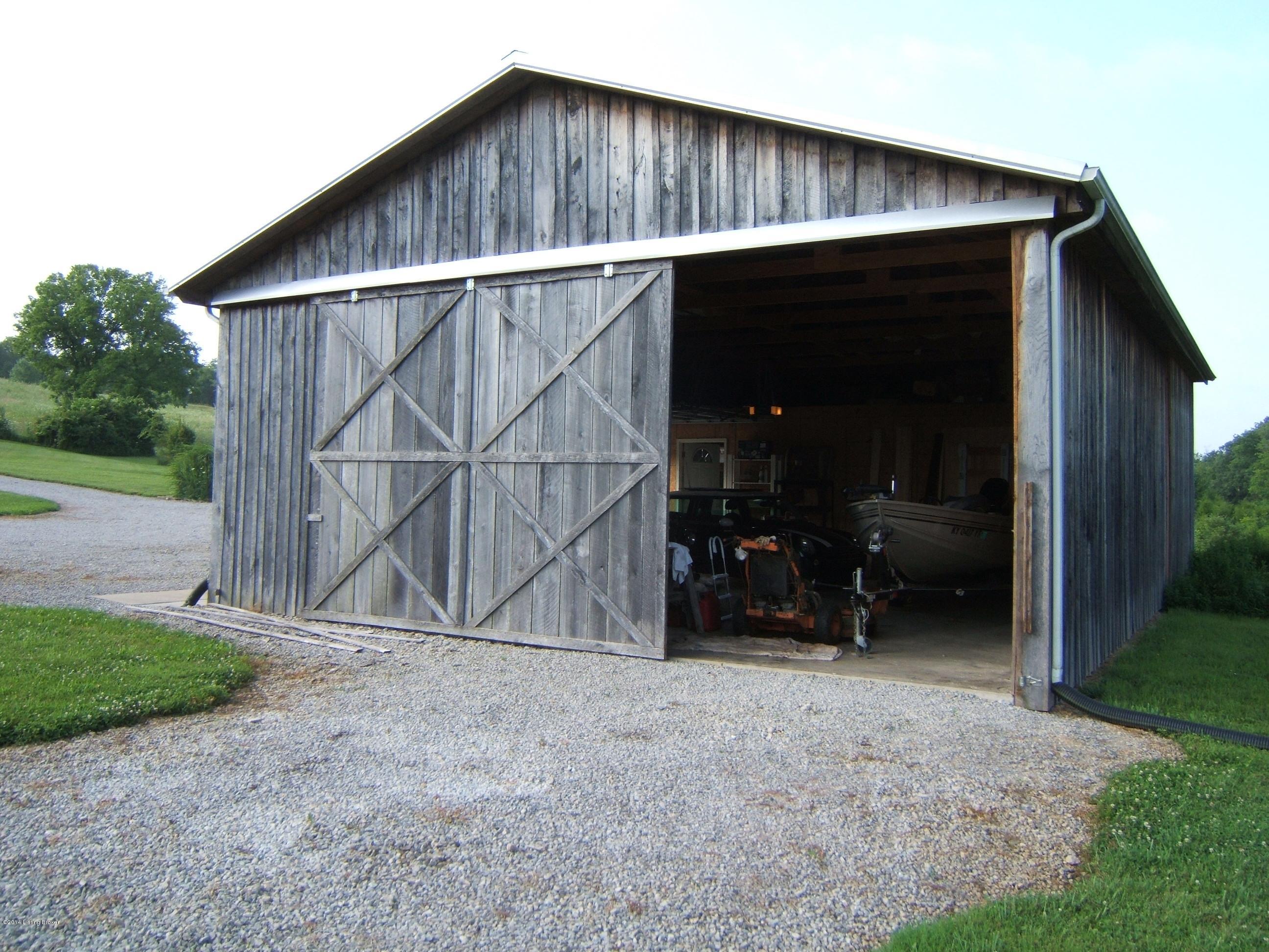 651 Day Road Taylorsville, KY 40071 - Photo 33 of 41 Side bay with great head room