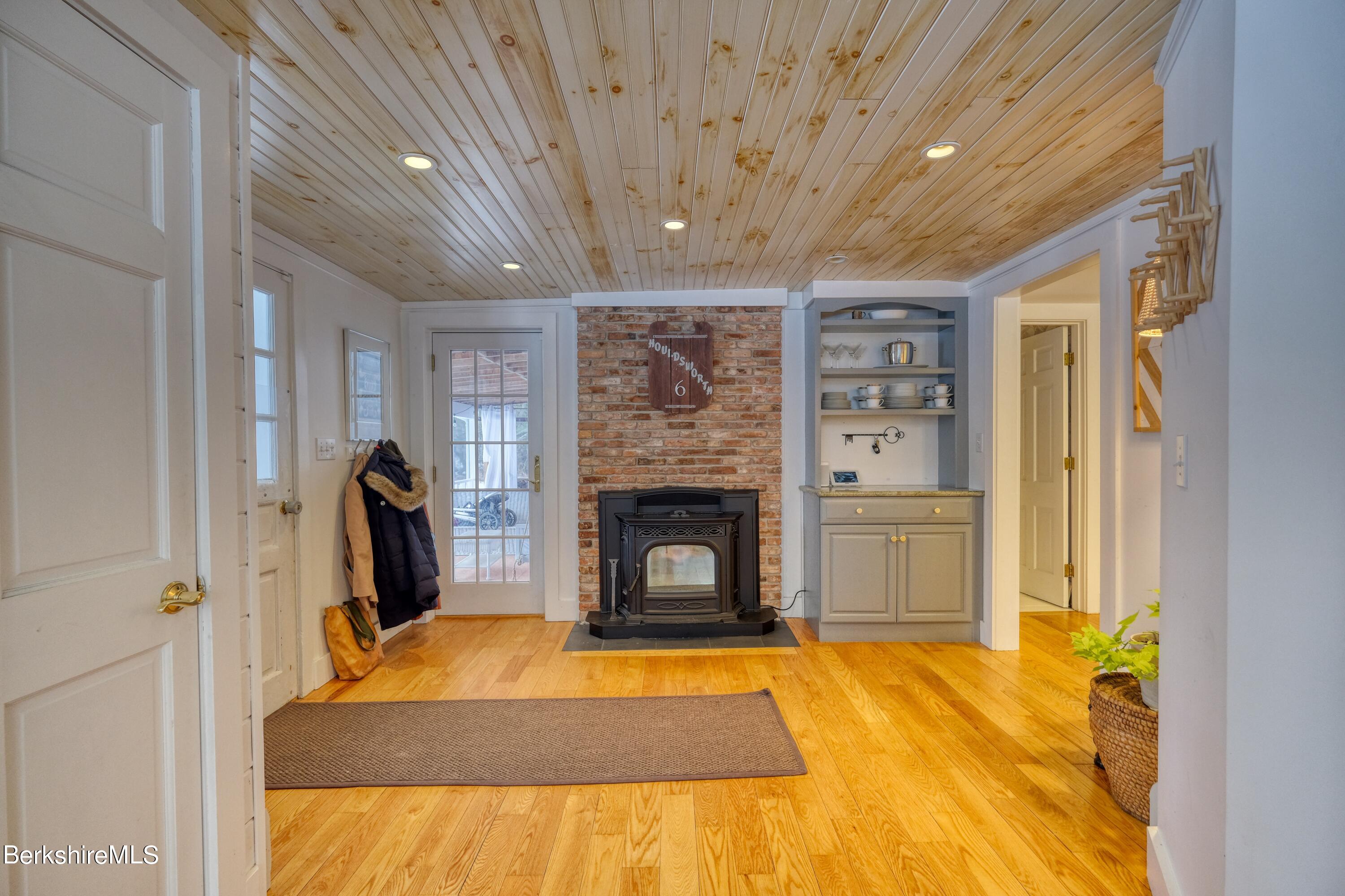 23 Lime Kiln Road Lenox, MA 01240 - Photo 13 of 42 KITCHEN