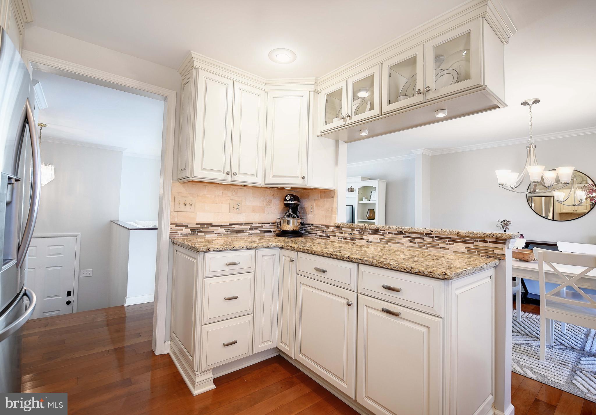 4542 Ambermill Road Nottingham, MD 21236 - Photo 8 of 37 Open Peninsula with upgraded cabinetry