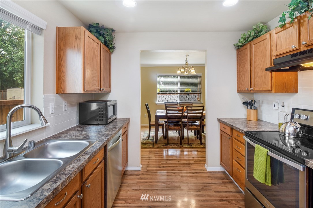 615 Rivenhurst Street Bremerton, WA 98310 - Photo 14 of 34 Gallery Image 14
