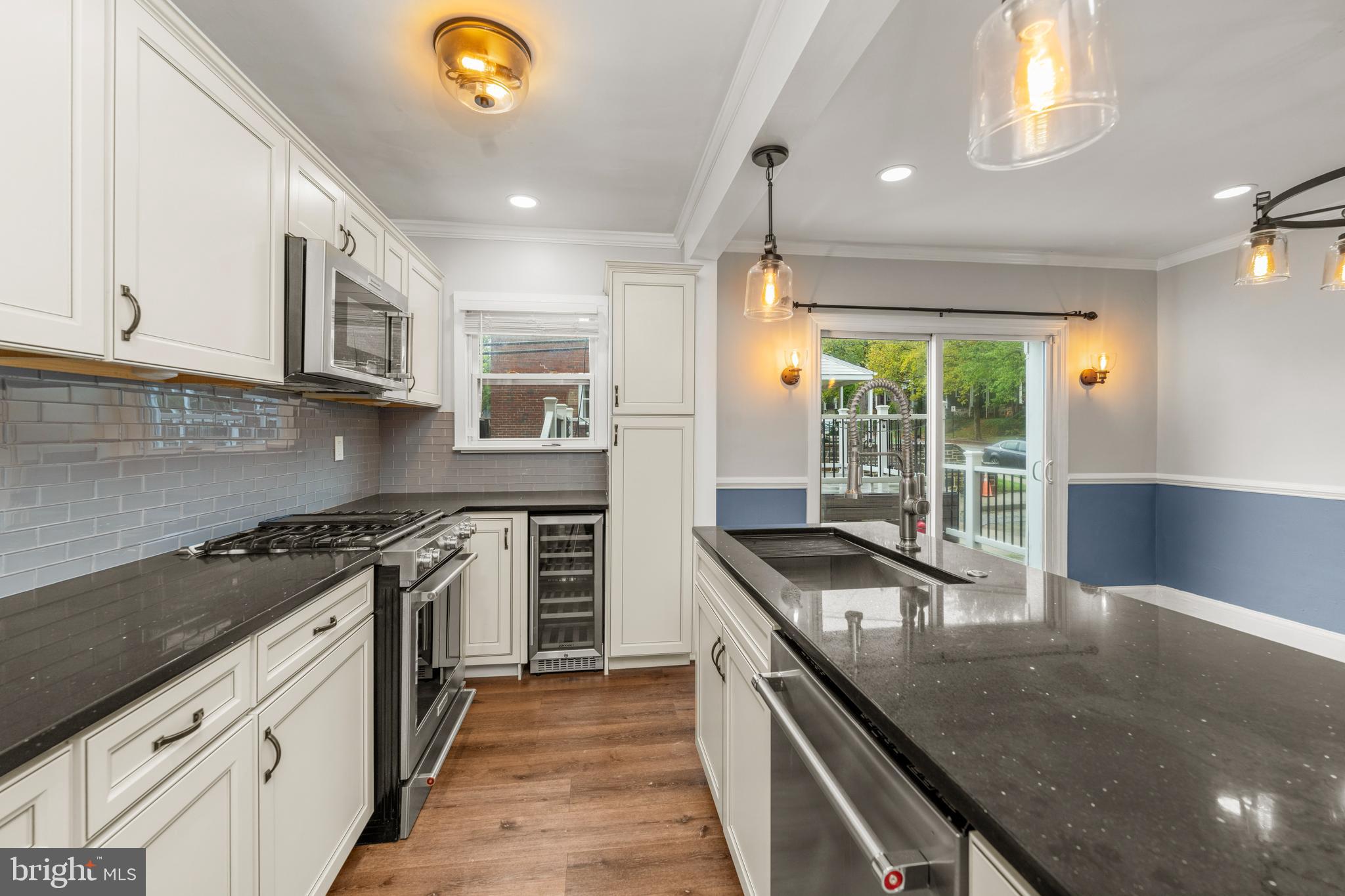 3714 Elkader Road Baltimore, MD 21218 - Photo 15 of 42 Granite Counters