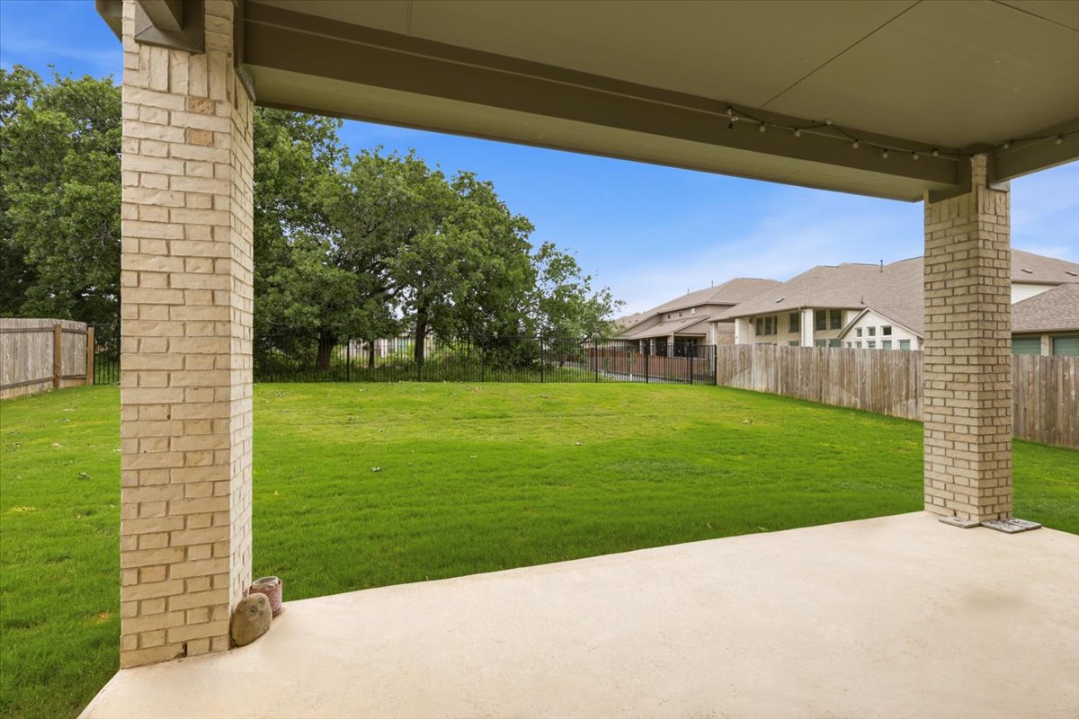 117 Peacevine Lane Georgetown, TX 78628 - Photo 26 of 31