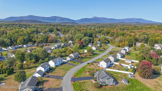 $455,000 | 126 Canterbury Drive, Saugerties, NY 12477