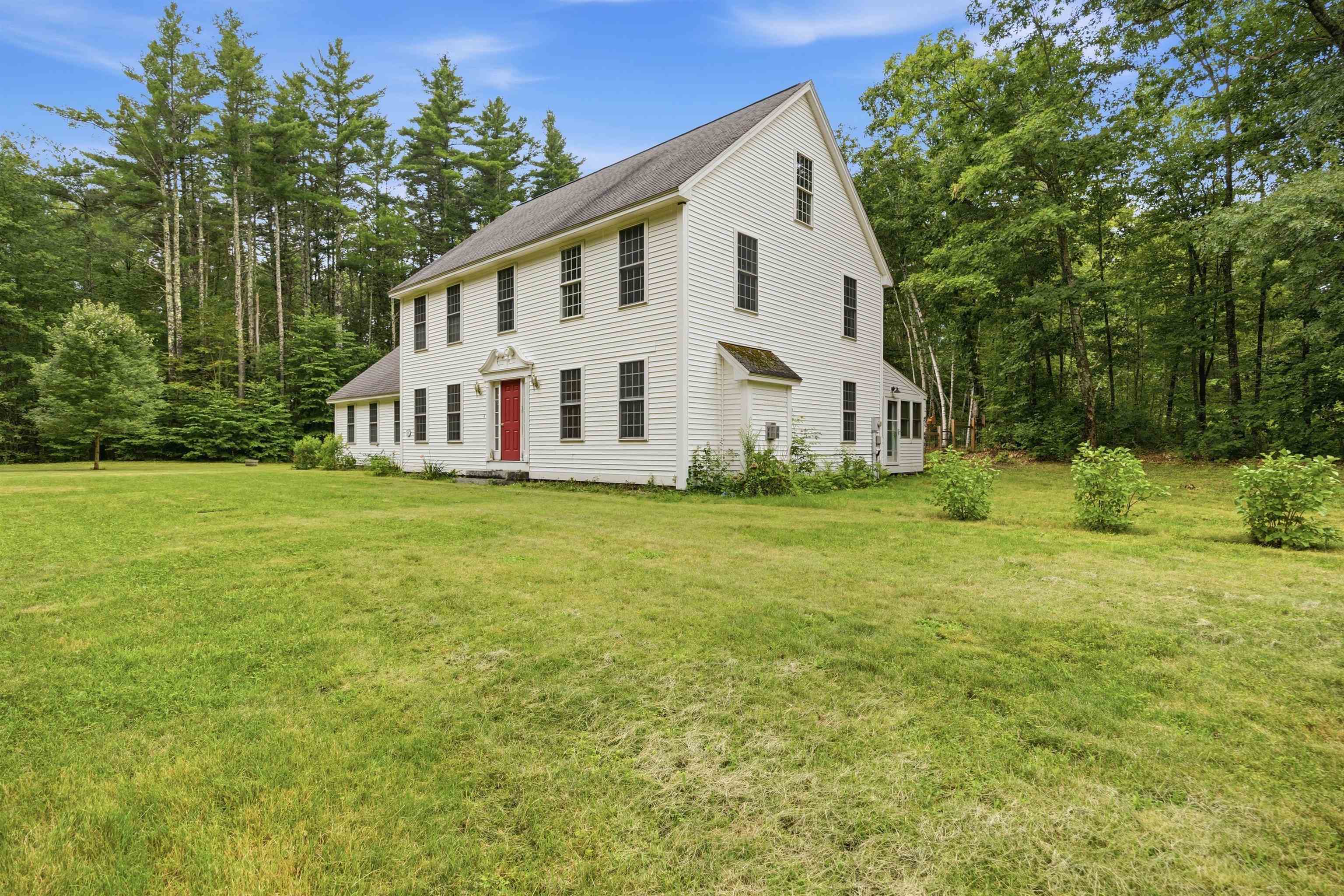 83 Ferson Road Francestown, NH 03043 - Photo 2 of 55 Gallery Image 2