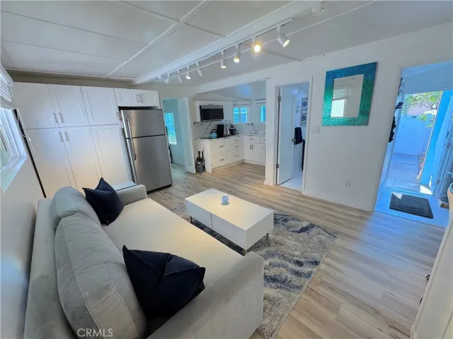 $3,250 | 726 Esplanade, Redondo Beach, CA 90277