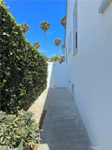 $3,250 | 726 Esplanade, Redondo Beach, CA 90277