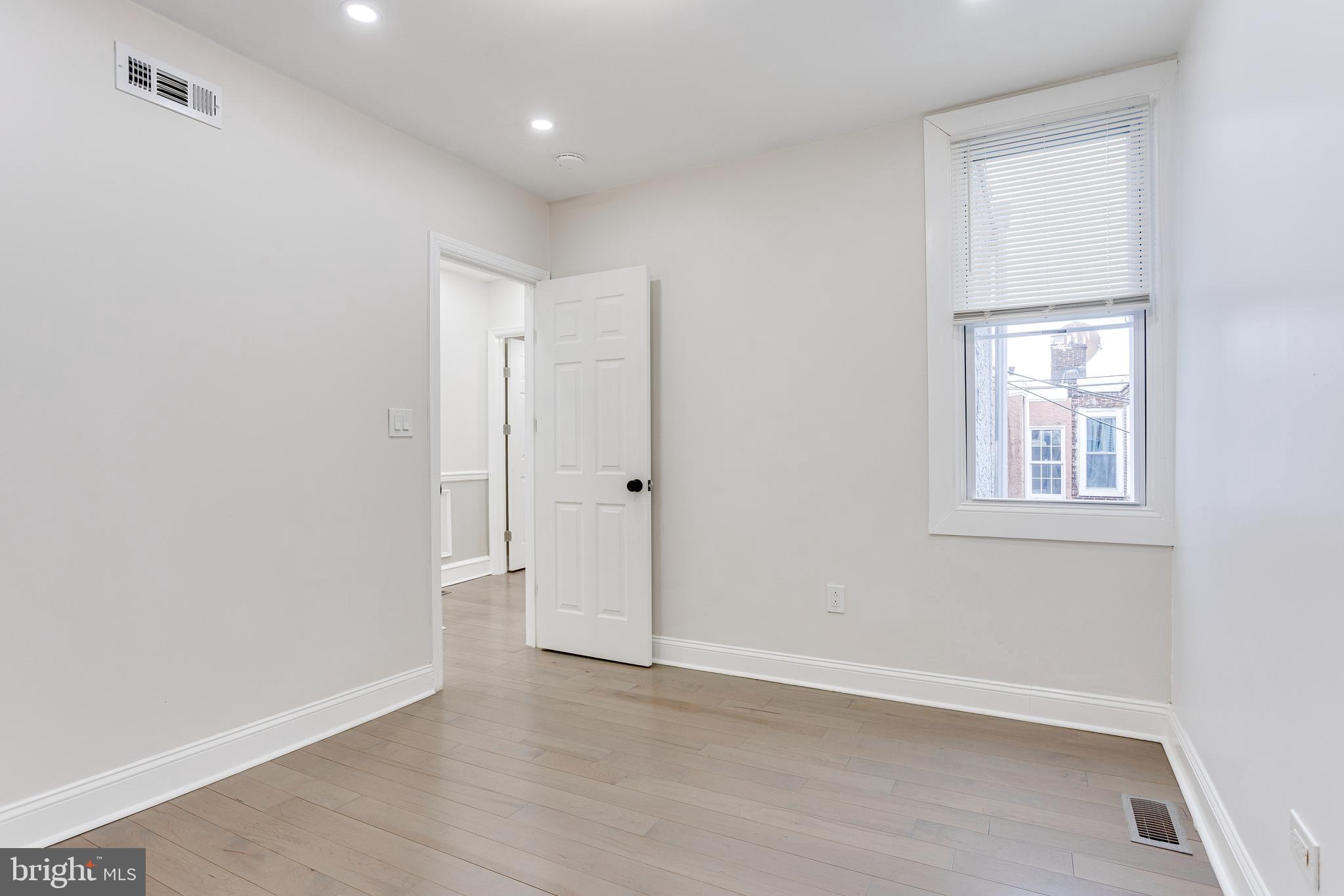 3854 North 9th Street Philadelphia, PA 19140 - Photo 29 of 35