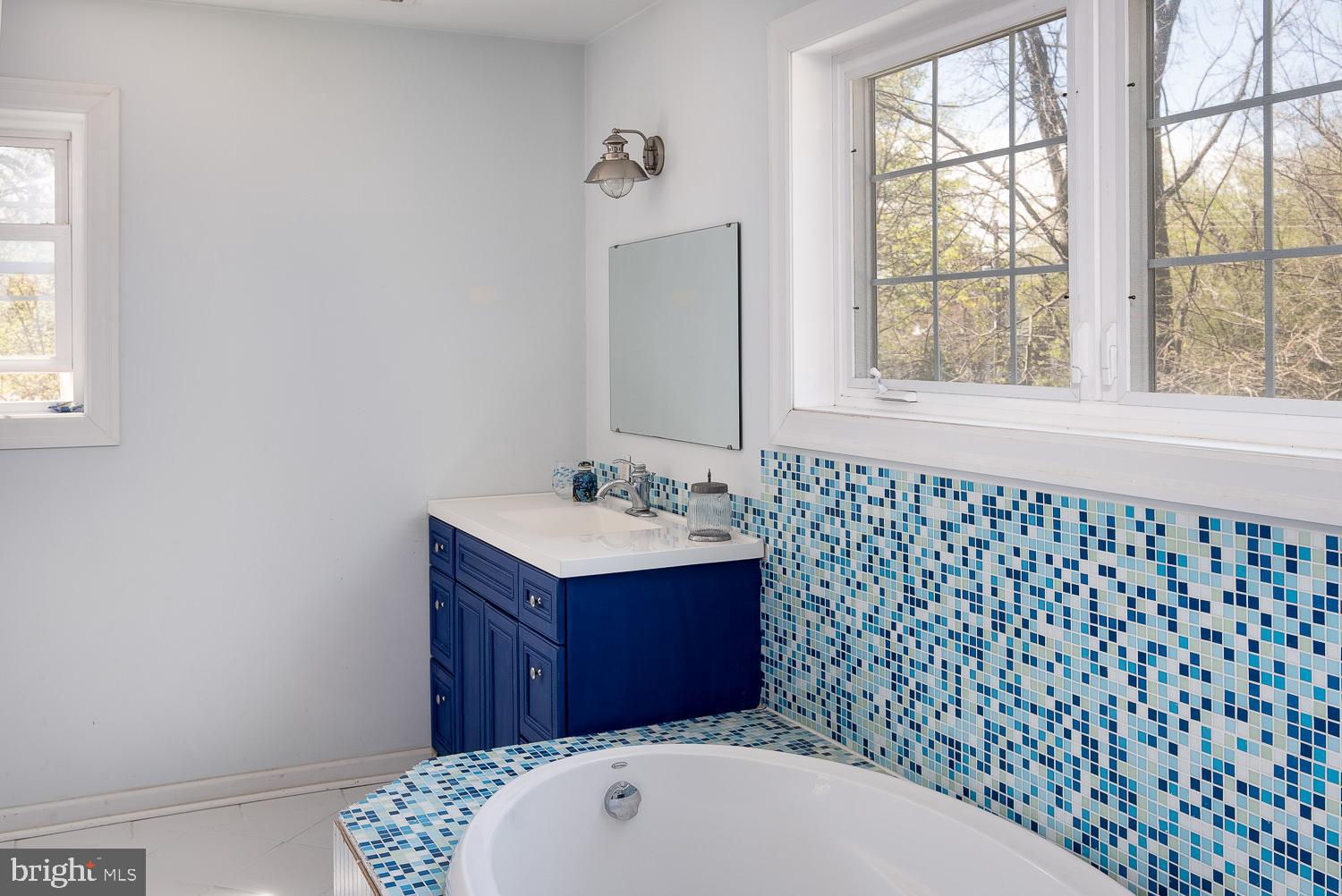 552 South Old Middletown Road Media, PA 19063 - Photo 23 of 35