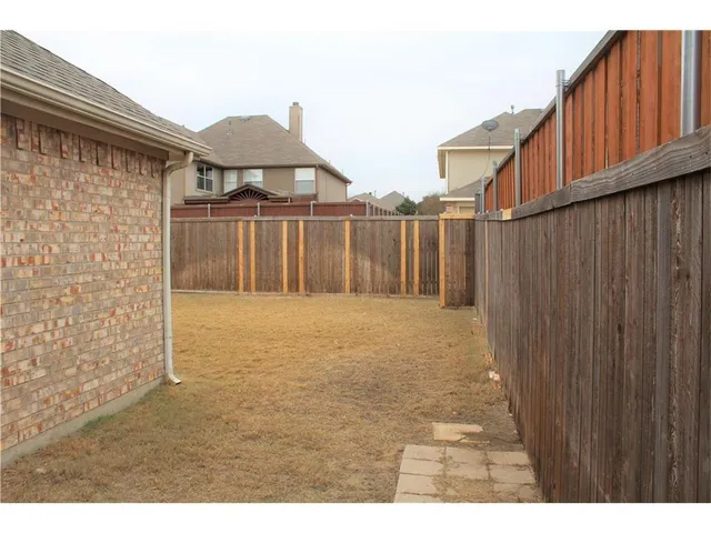 $2,400 | 6401 Sidney Lane, McKinney, TX 75070