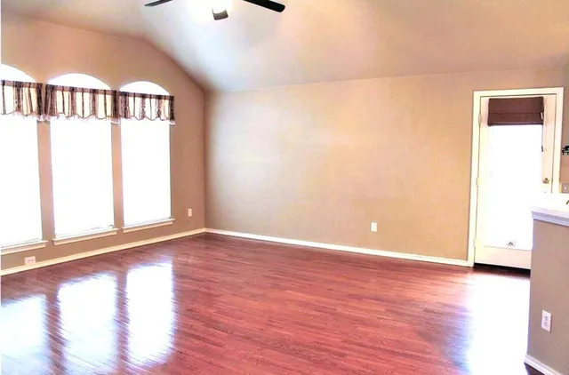 $2,400 | 6401 Sidney Lane, McKinney, TX 75070
