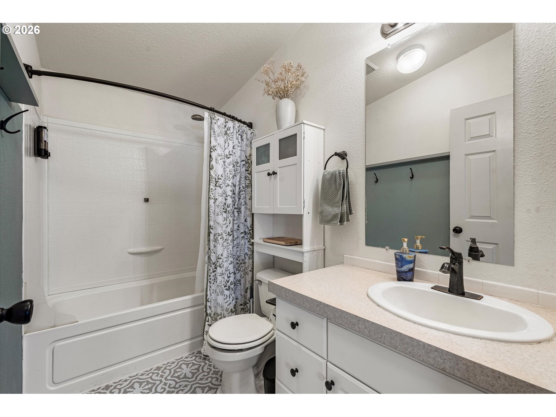 207 Court Street Enterprise, OR 97828 - Photo 29 of 47 Bathroom