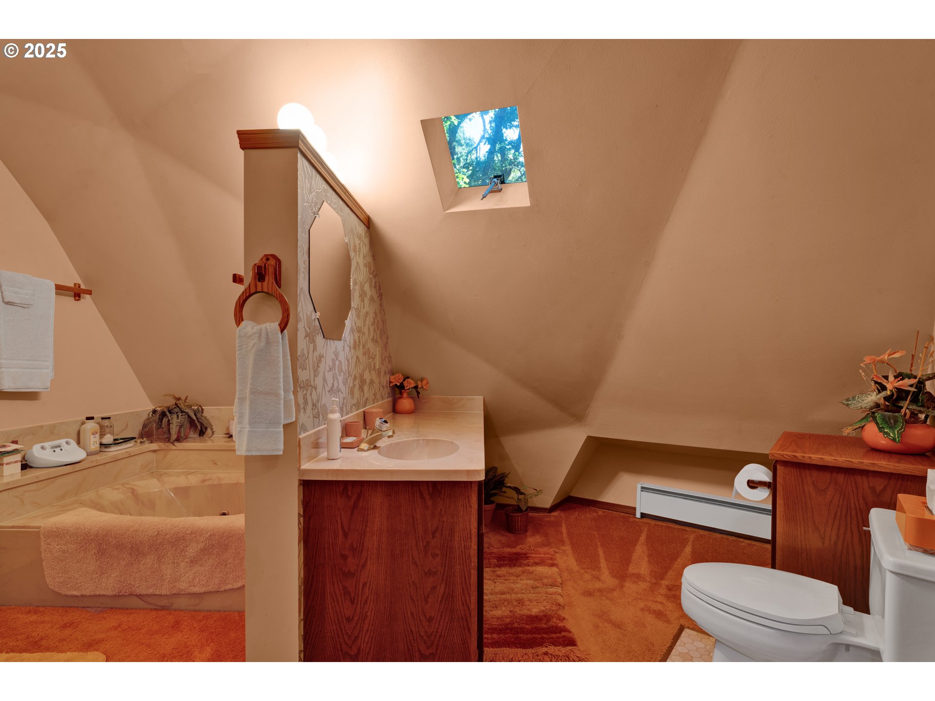 434 East 39th Avenue Eugene, OR 97405 - Photo 26 of 48 a bathroom with a sink mirror and vanity