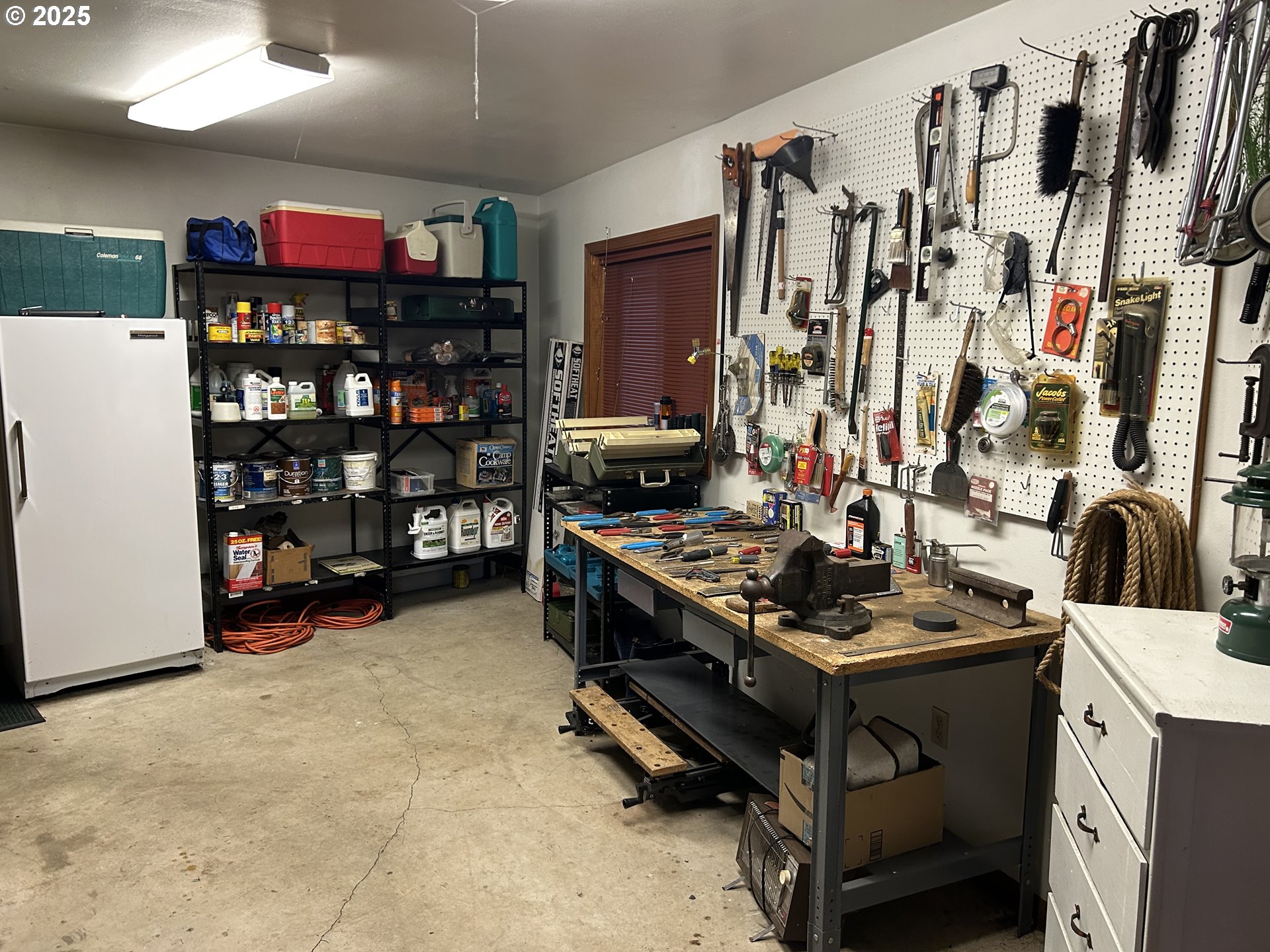 434 East 39th Avenue Eugene, OR 97405 - Photo 46 of 48 a kitchen that has a lot of cabinets in it