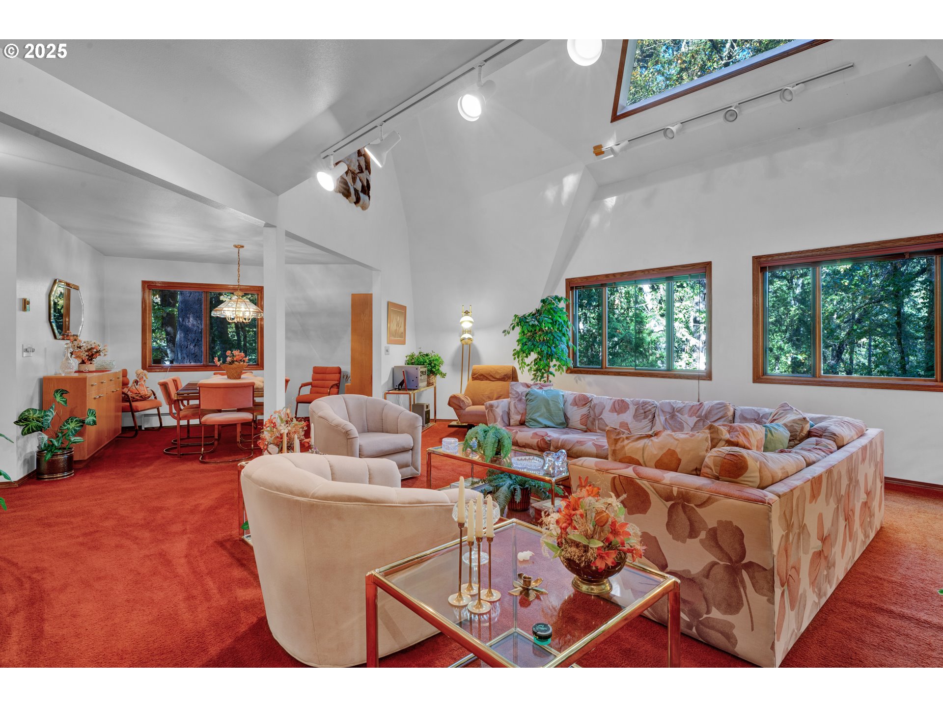 434 East 39th Avenue Eugene, OR 97405 - Photo 8 of 48 a living room with furniture and a large window