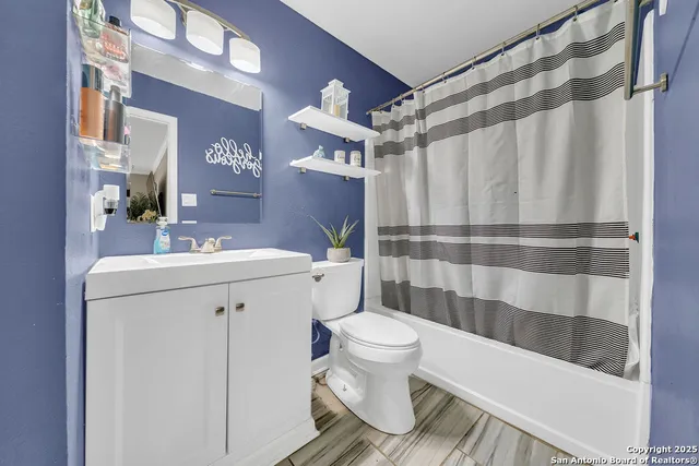 $250,000 | 4566 Sherwood Way, San Antonio, TX 78217