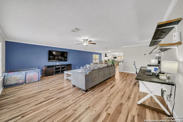 $250,000 | 4566 Sherwood Way, San Antonio, TX 78217