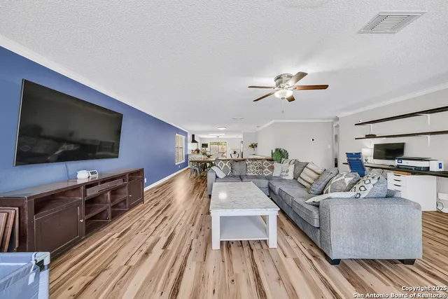 $250,000 | 4566 Sherwood Way, San Antonio, TX 78217