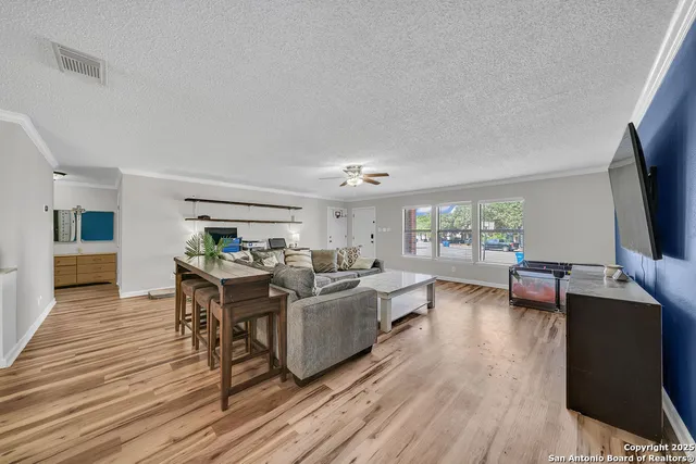 $250,000 | 4566 Sherwood Way, San Antonio, TX 78217