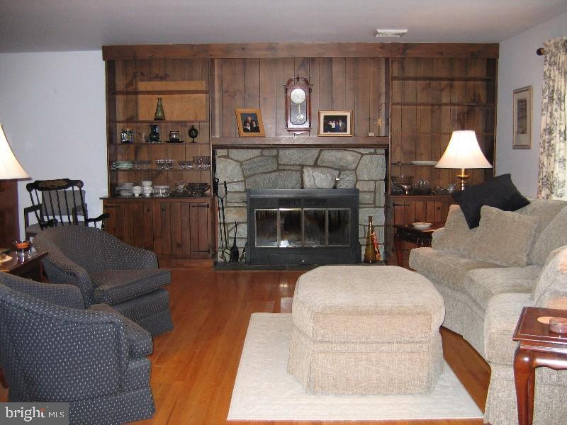 632 South Spruce Street Lititz, PA 17543 - Photo 8 of 13