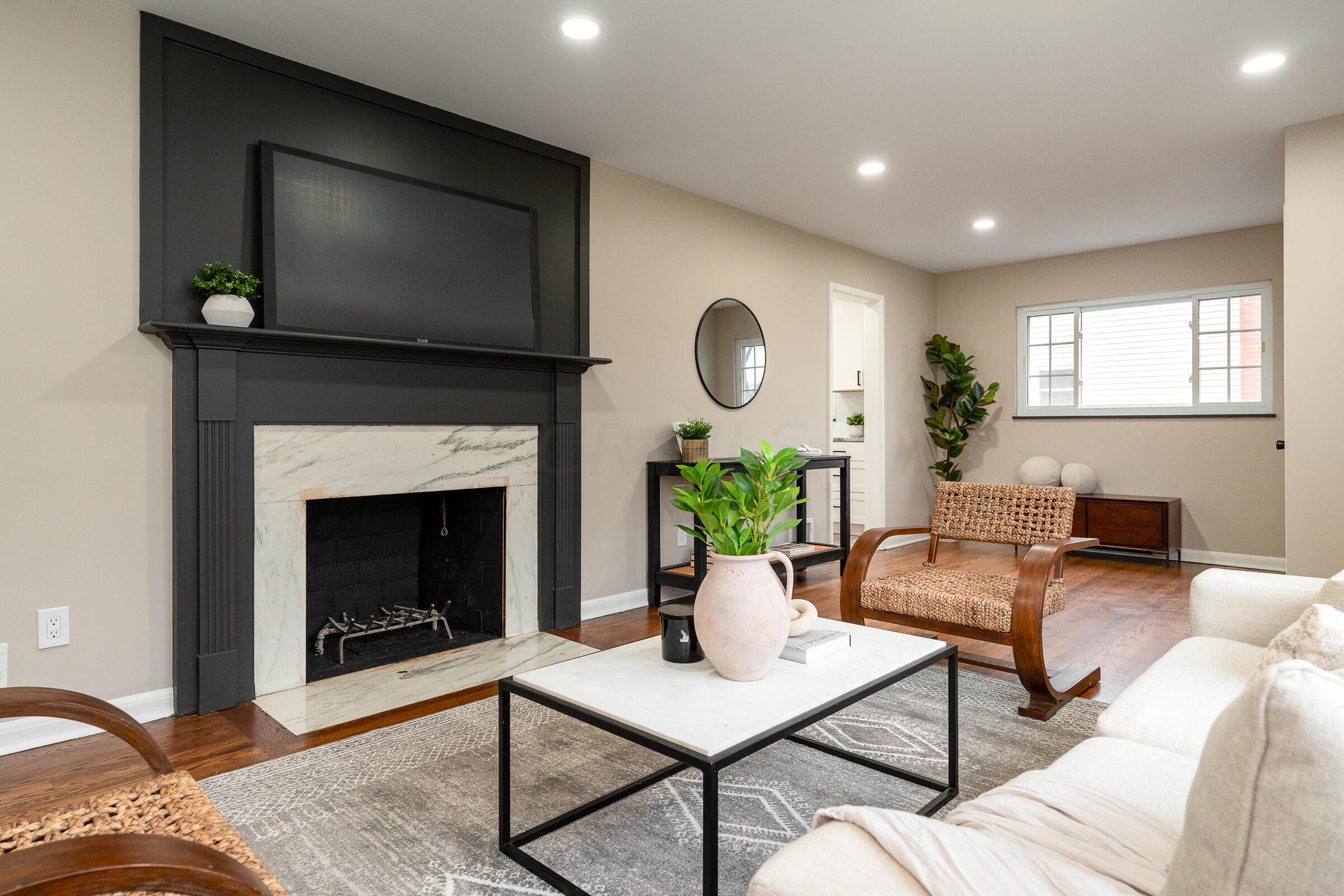 3229 Kenyon Road Columbus, OH 43221 - Photo 7 of 51 3229 Kenyon Rd-24