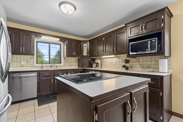 $450,000 | 1817 North Main Street, Unit 1819, West Bend, WI 53090