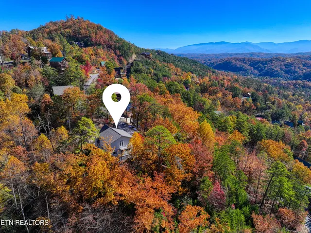 $540,000 | 1814 Blue Tick Way, Sevierville, TN 37876