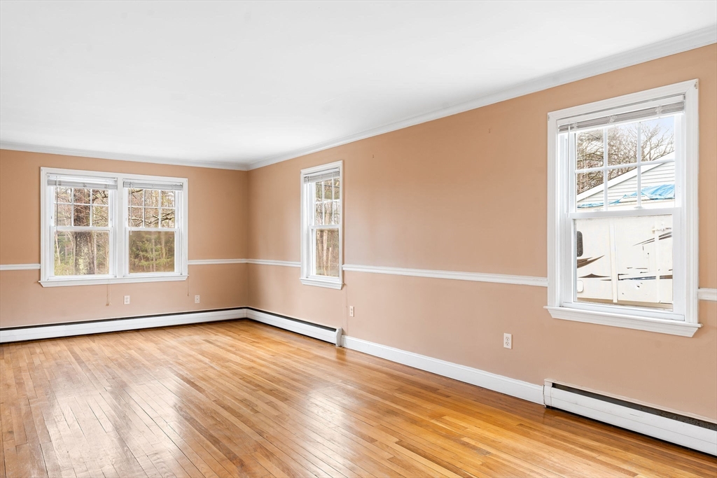 71 Narrows Road Westminster, MA 01473 - Photo 8 of 27 Gallery Image 8