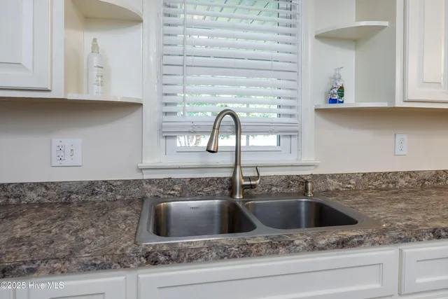 $289,900 | 6175 Maxwell Road, Autryville, NC 28318