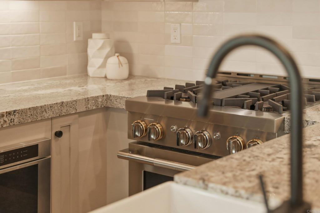 1601 San Remo Place, Unit 101 Encinitas, CA 92024 - Photo 12 of 39
