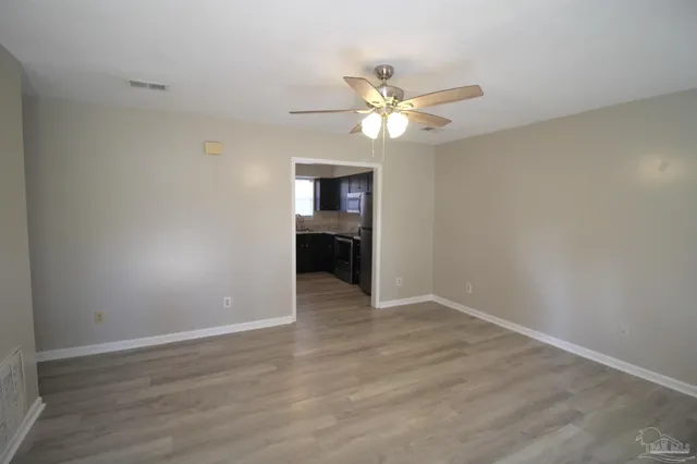 $1,400 | 3400 Green Briar Court, Unit C, Gulf Breeze, FL 32563