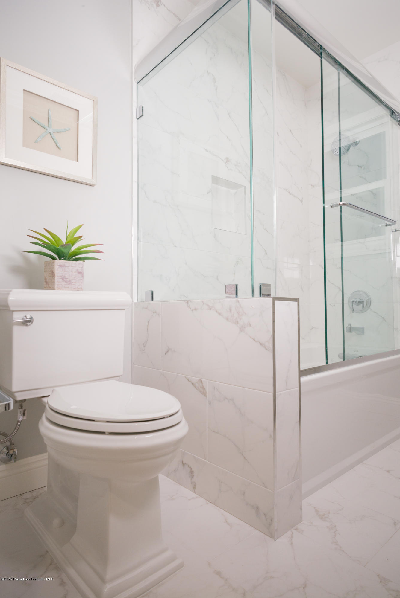 4804 Hampton Road La Canada Flintridge, CA 91011 - Photo 19 of 26 20170711-L1007795