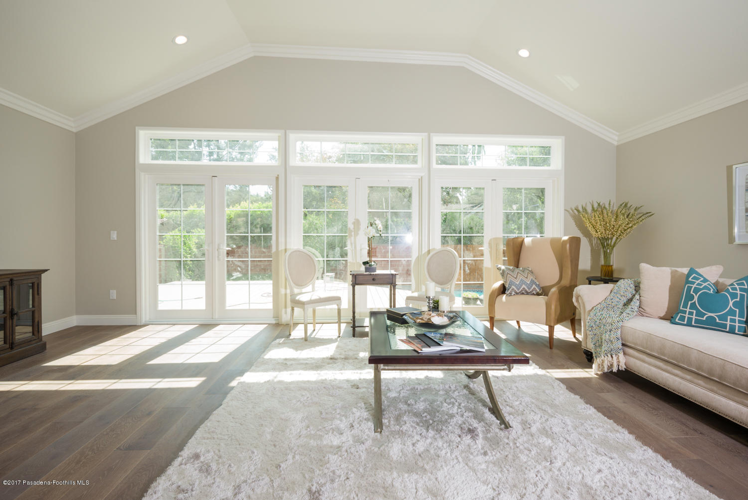 4804 Hampton Road La Canada Flintridge, CA 91011 - Photo 7 of 26 20170711-L1007721