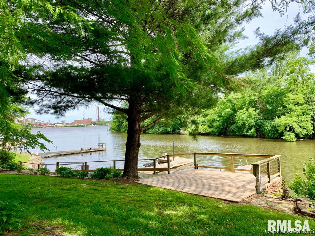 9 Hawthorne Lane Springfield, IL 62712 - Photo 14 of 26 Gallery Image 14