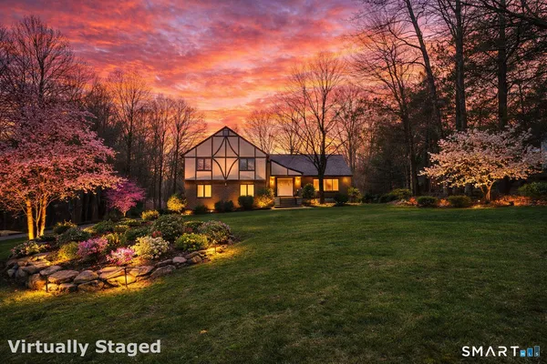 $539,900 | 7 Rolling Ridge Court, Prospect, CT 06712