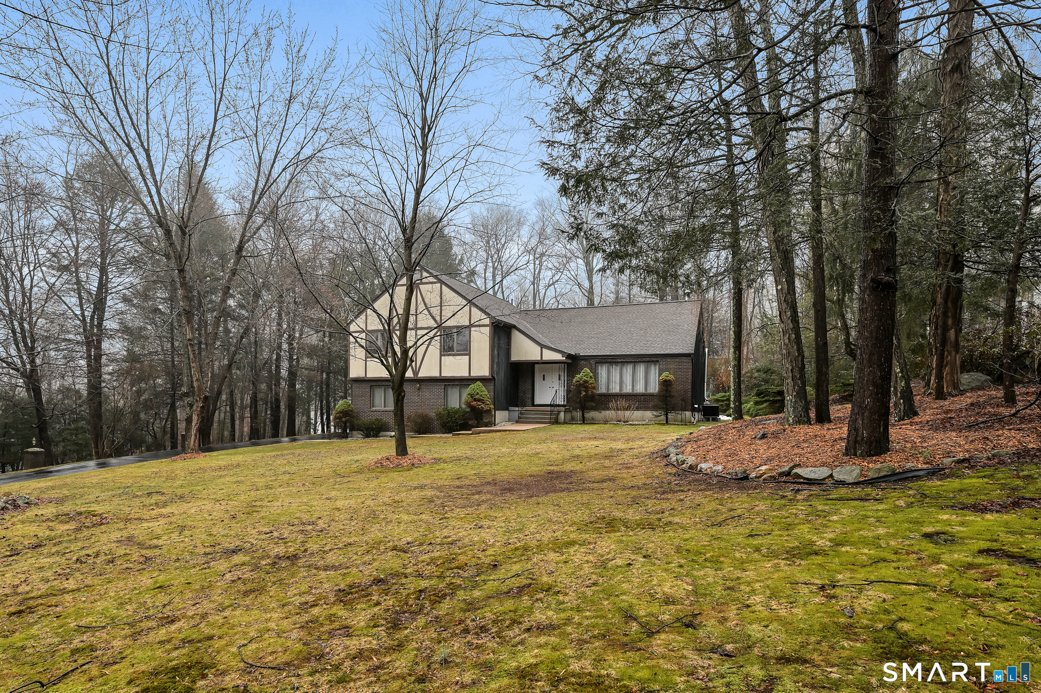 7 Rolling Ridge Court Prospect, CT 06712 - Photo 2 of 36