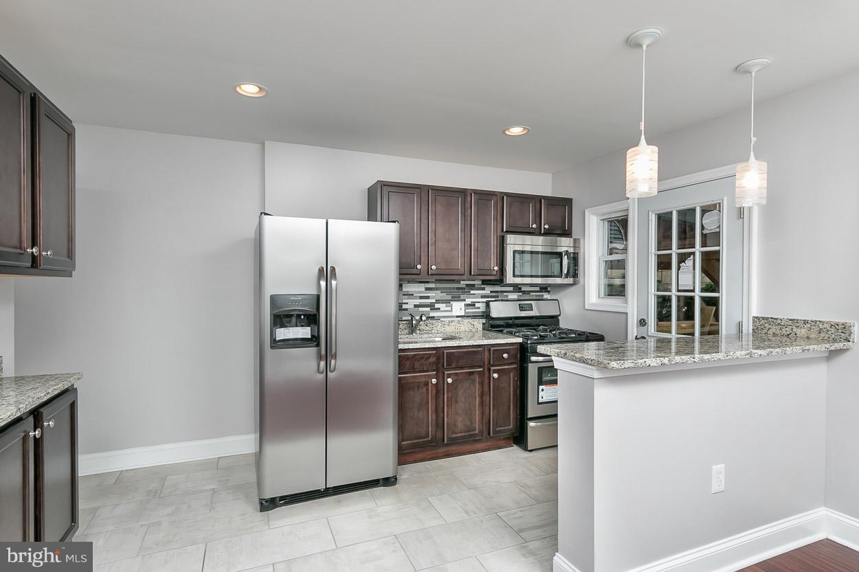 3920 Rokeby Road Baltimore, MD 21229 - Photo 2 of 24 Kitchen