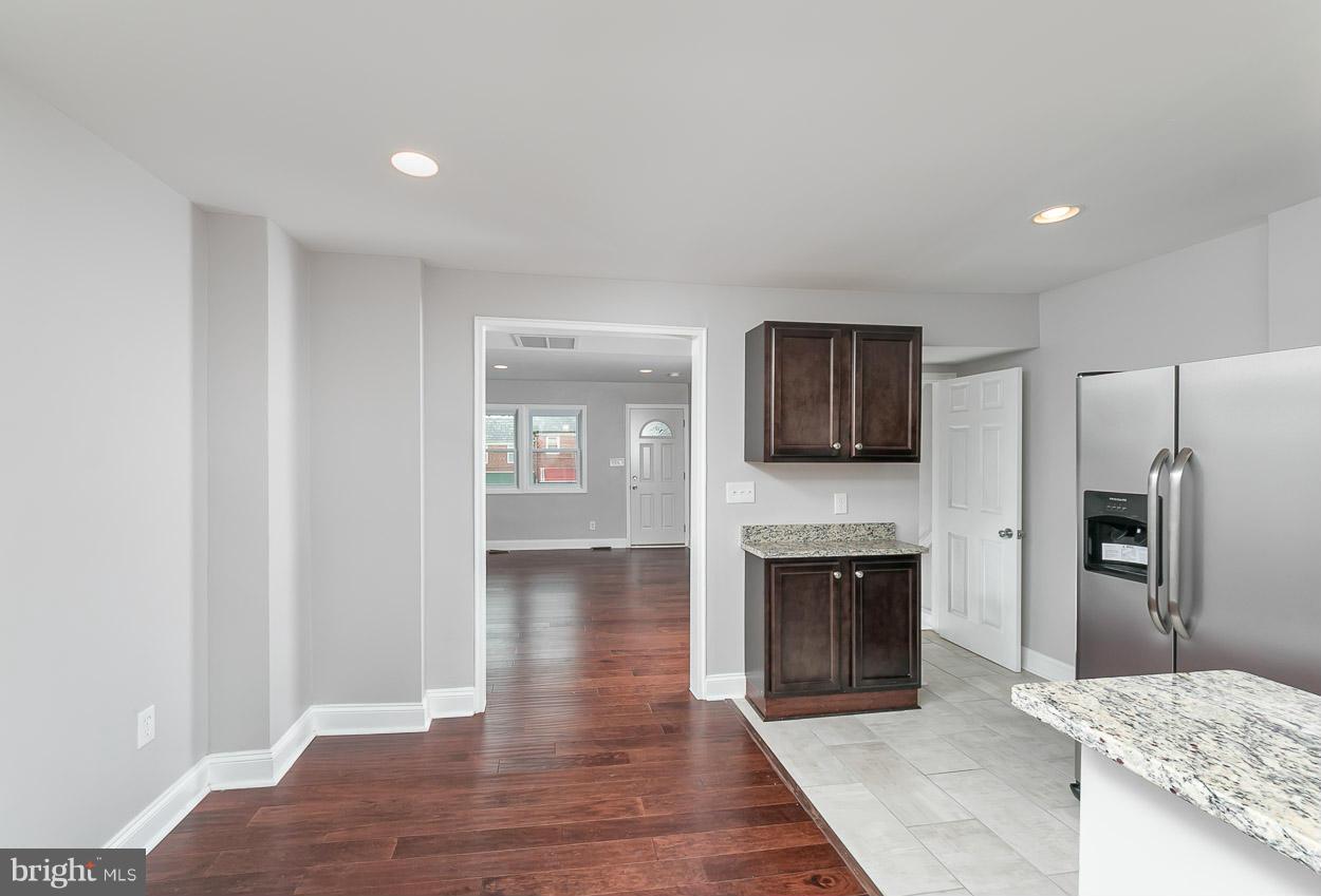 3920 Rokeby Road Baltimore, MD 21229 - Photo 4 of 24 Dining Room