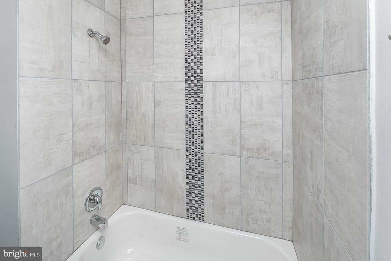 3920 Rokeby Road Baltimore, MD 21229 - Photo 9 of 24 Bath (Master)